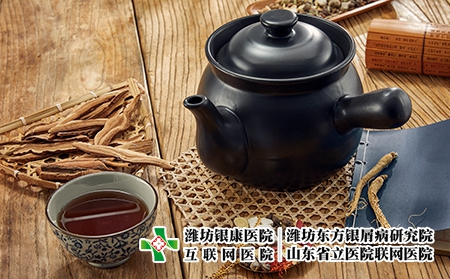 攝圖網_501578428_中藥材和中藥壺（企業(yè)商用）中醫(yī)